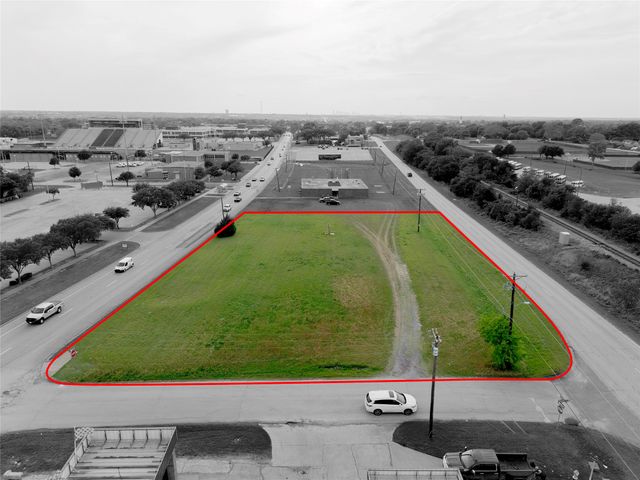 1607 E Scyene Road, Mesquite, TX 75149