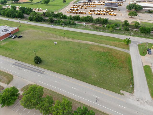 1607 E Scyene Road, Mesquite, TX 75149