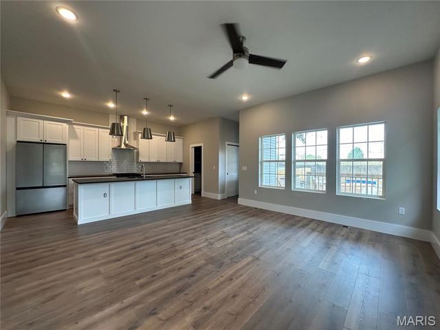 3229 Portis Avenue, St Louis, MO 63116