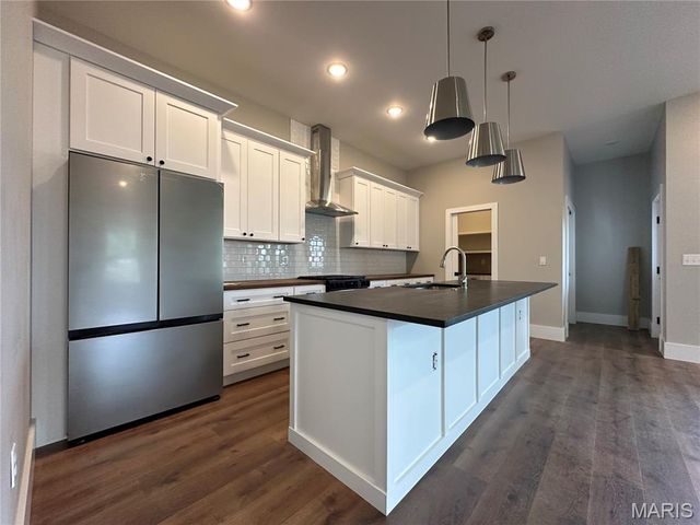 3229 Portis Avenue, St Louis, MO 63116