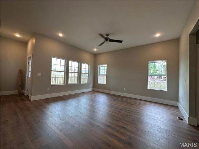 3229 Portis Avenue, St Louis, MO 63116