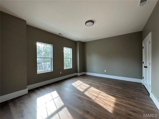 3229 Portis Avenue, St Louis, MO 63116