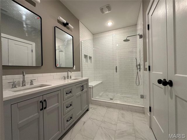 3229 Portis Avenue, St Louis, MO 63116