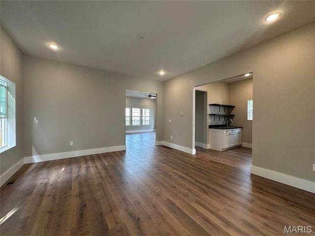 3229 Portis Avenue, St Louis, MO 63116