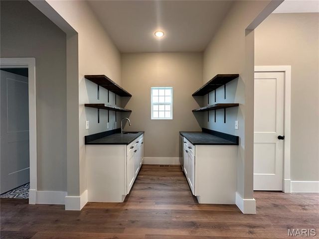 3229 Portis Avenue, St Louis, MO 63116