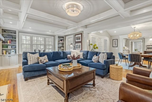 49 Hilltop Rd, Millburn Twp., NJ 07078