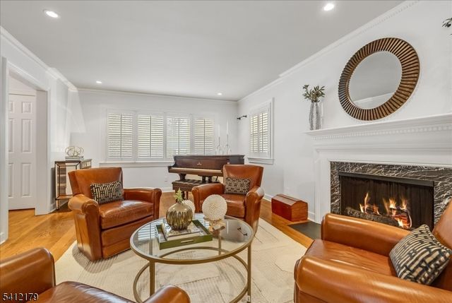 49 Hilltop Rd, Millburn Twp., NJ 07078