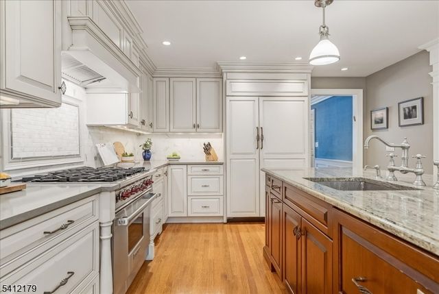 49 Hilltop Rd, Millburn Twp., NJ 07078