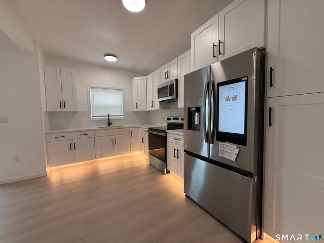 8-12 Sterling Street, Hartford, CT 06112