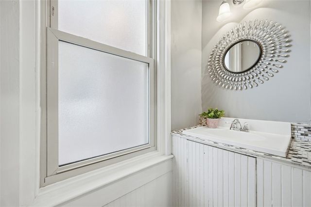 127 Lincoln Avenue, Edgewood, PA 15218