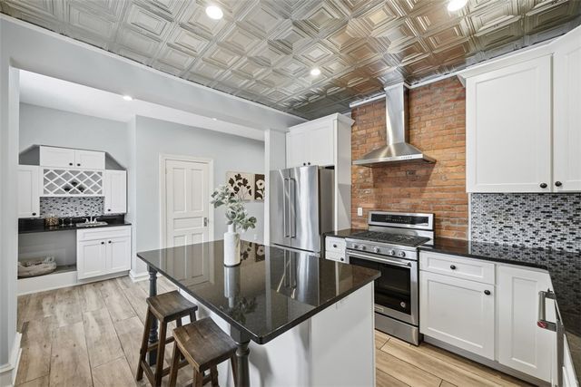 127 Lincoln Avenue, Edgewood, PA 15218