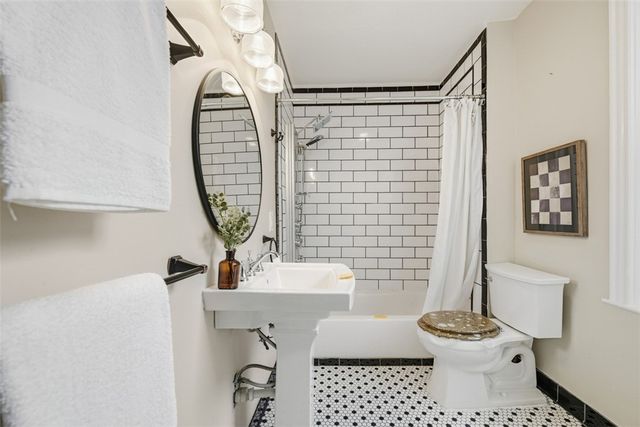 127 Lincoln Avenue, Edgewood, PA 15218