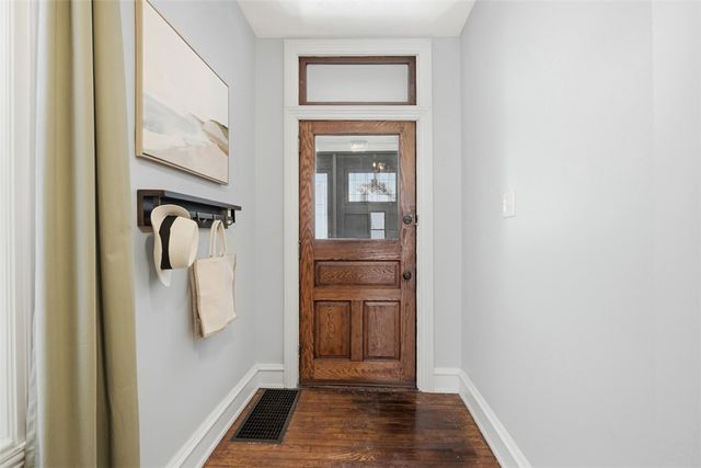 127 Lincoln Avenue, Edgewood, PA 15218