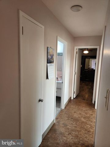 2361 LEABROOK RD, Lancaster, PA 17601