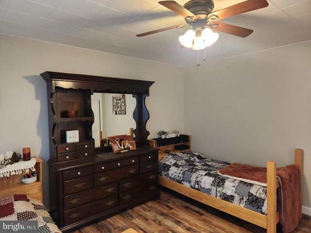 2361 LEABROOK RD, Lancaster, PA 17601