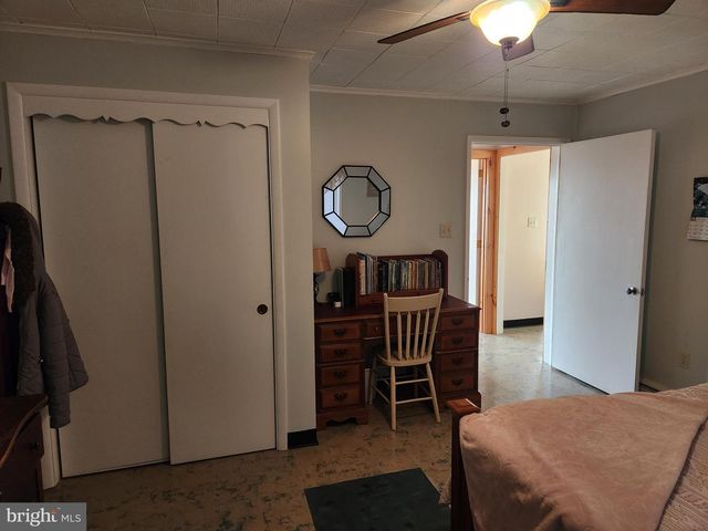 2361 LEABROOK RD, Lancaster, PA 17601