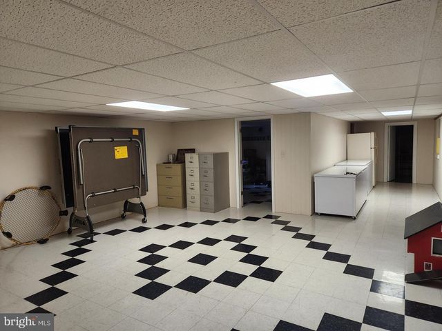 2361 LEABROOK RD, Lancaster, PA 17601