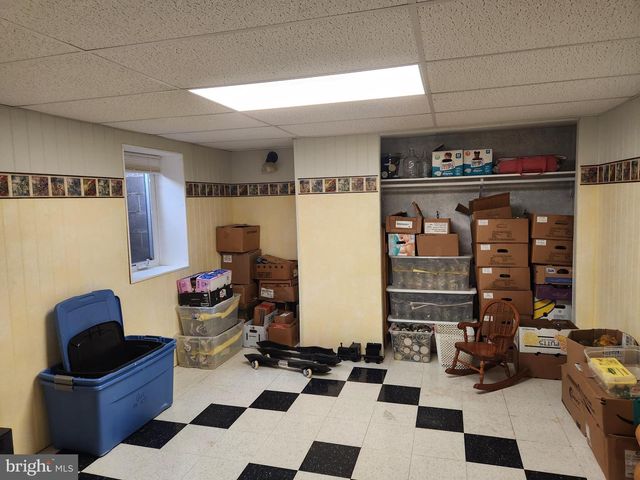 2361 LEABROOK RD, Lancaster, PA 17601