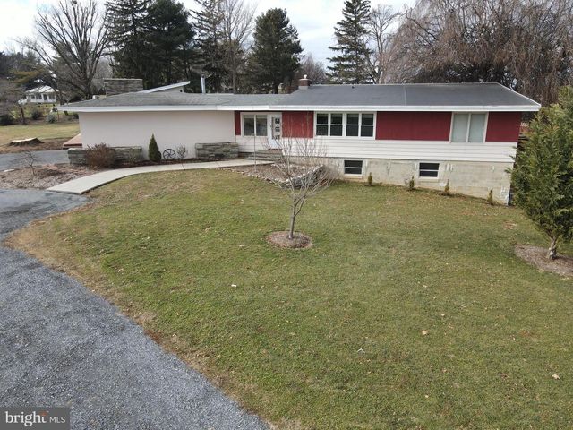 2361 LEABROOK RD, Lancaster, PA 17601