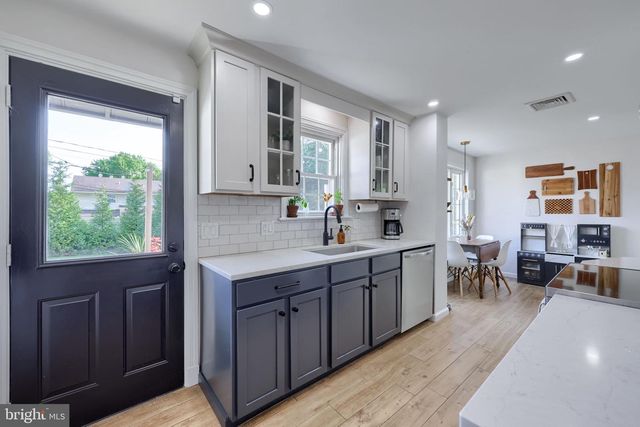 1709 RIDGEVIEW AVE, Lancaster, PA 17603