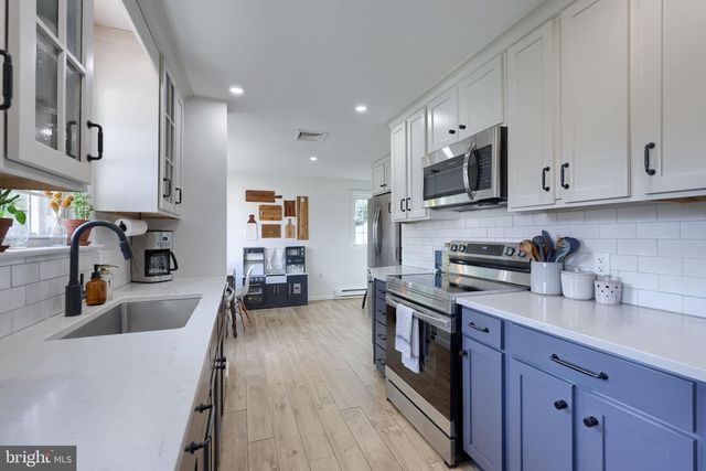 1709 RIDGEVIEW AVE, Lancaster, PA 17603