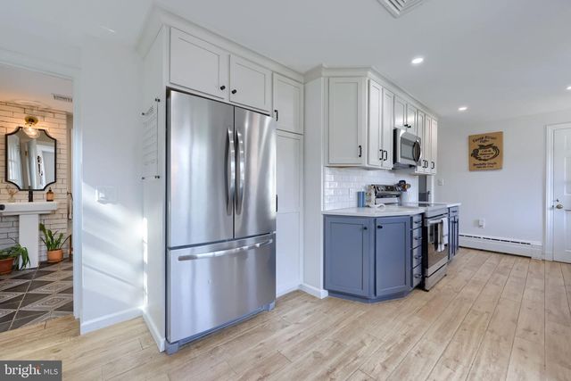 1709 RIDGEVIEW AVE, Lancaster, PA 17603