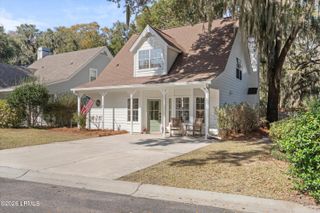 11 Mariners Court, Port Royal, SC 29935