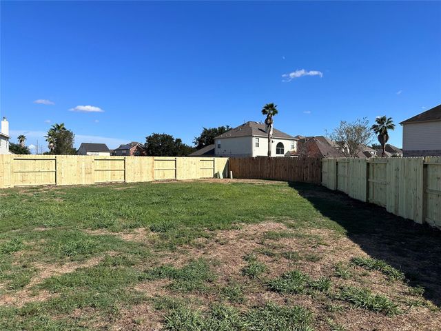 2406 Grove View Trail, Fresno, TX 77545