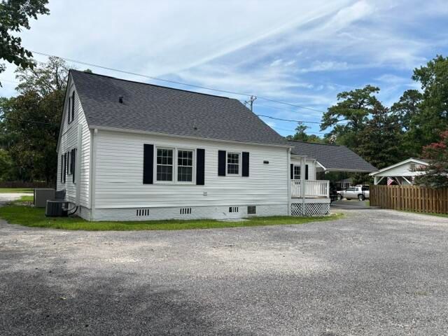 202 Carolina Avenue, Moncks Corner, SC 29461