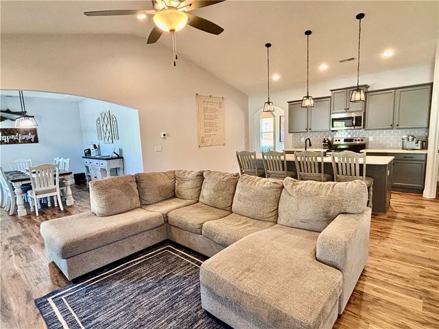 248 Inlet Pointe Drive, Anderson, SC 29625