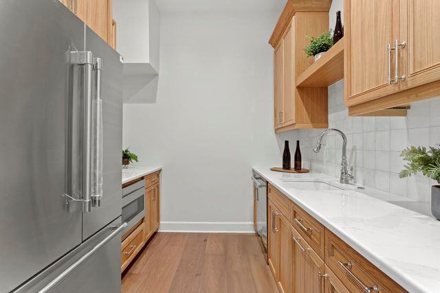 4536 W SWANN AVENUE, Tampa, FL 33609