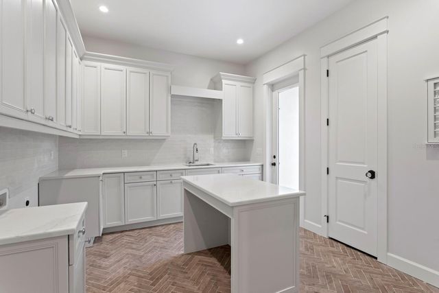 4536 W SWANN AVENUE, Tampa, FL 33609