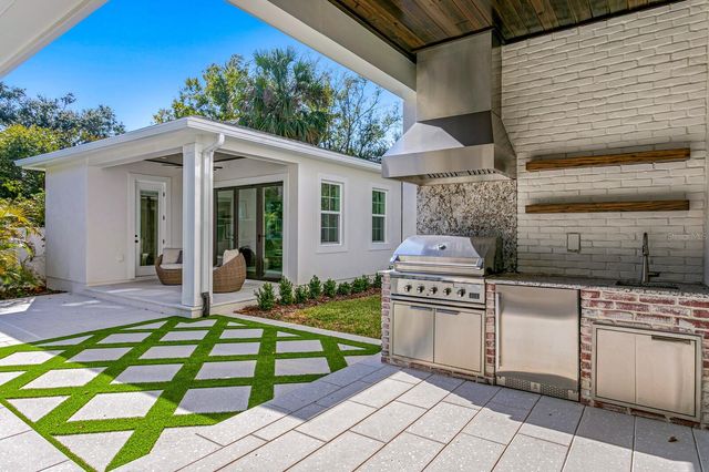 4536 W SWANN AVENUE, Tampa, FL 33609