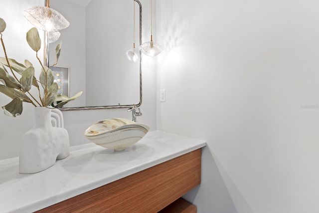 4536 W SWANN AVENUE, Tampa, FL 33609