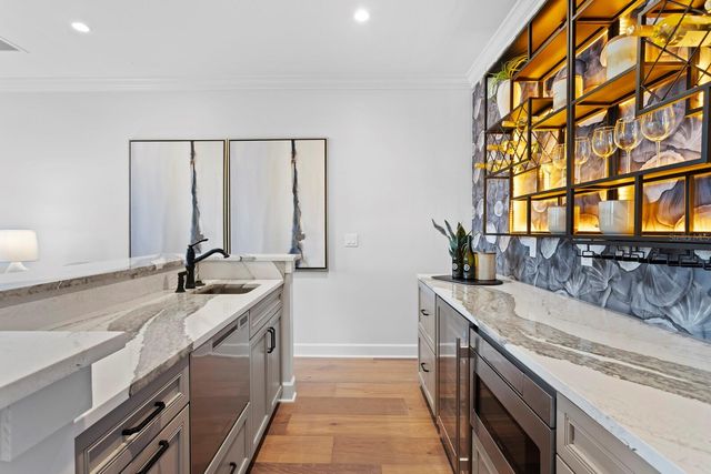 4536 W SWANN AVENUE, Tampa, FL 33609