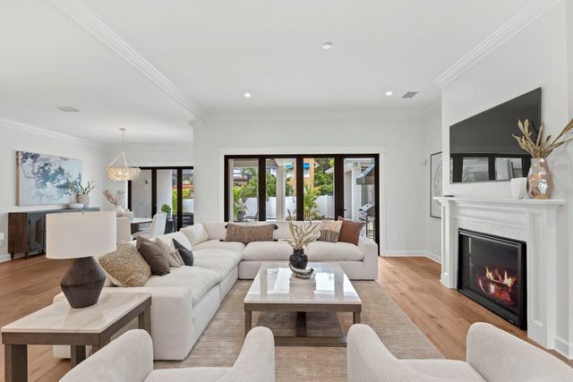 4536 W SWANN AVENUE, Tampa, FL 33609