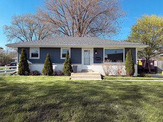 8620 Lynx AVENUE, Milwaukee, WI 53225