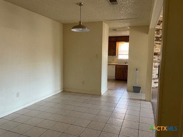 2004 Godman Street, Killeen, TX 76543