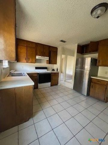 2004 Godman Street, Killeen, TX 76543