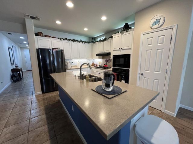 2109 Letterkenny Ln, Lincoln, CA 95648