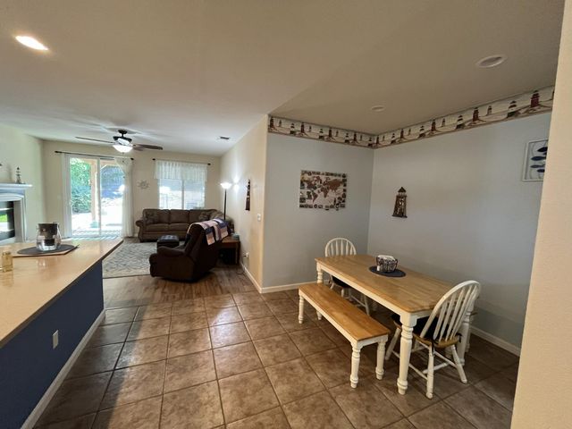 2109 Letterkenny Ln, Lincoln, CA 95648