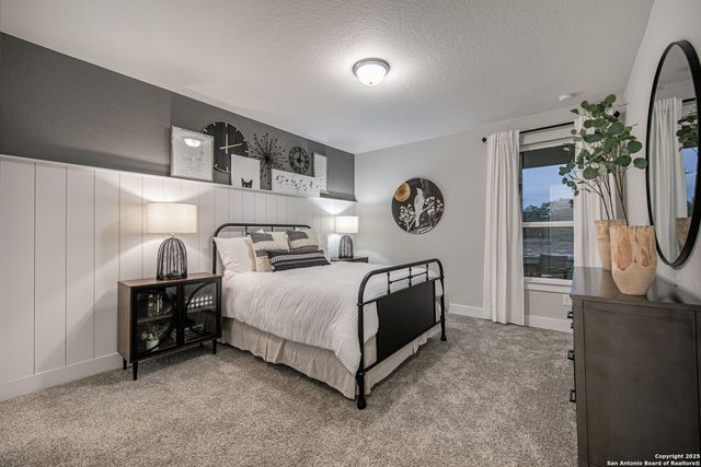247 Storm Way, Castroville, TX 78009