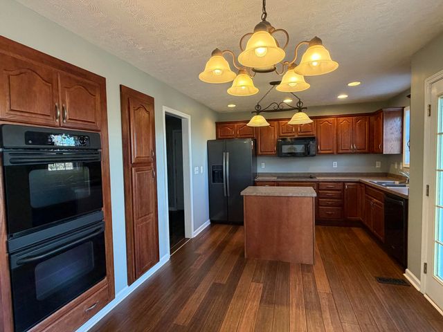 901 Cannonball Drive, Nicholasville, KY 40356