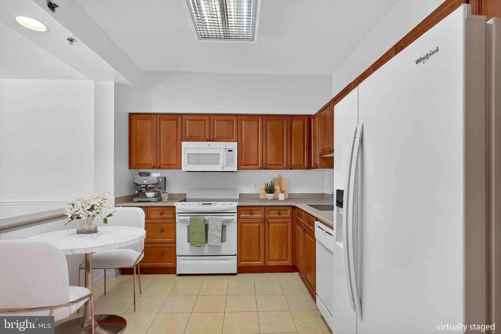 2901 S S LEISURE WORLD BLVD #424, Silver Spring, MD 20906