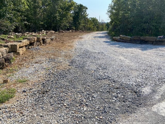 20544 S Chicken Creek Road, Cookson, OK 74427
