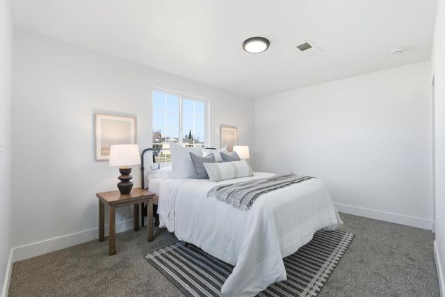 2224 E Donner, Fresno, CA 93726