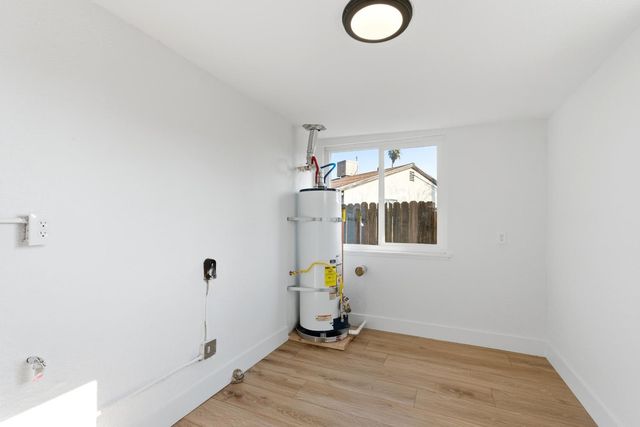 2224 E Donner, Fresno, CA 93726