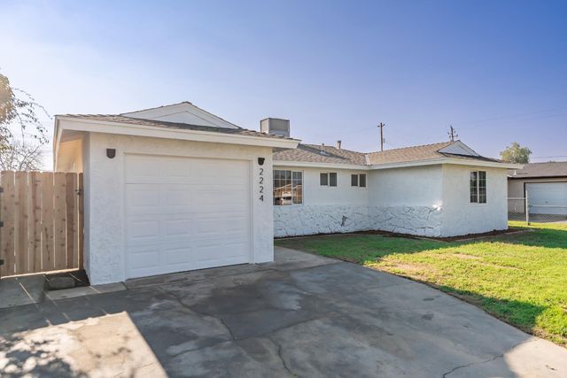 2224 E Donner, Fresno, CA 93726