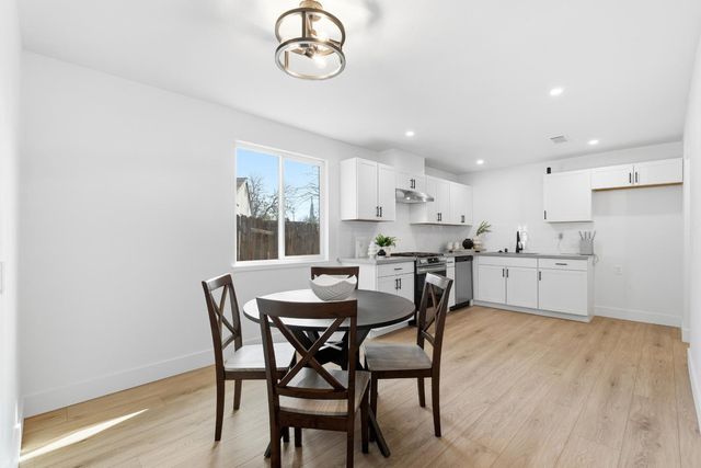 2224 E Donner, Fresno, CA 93726