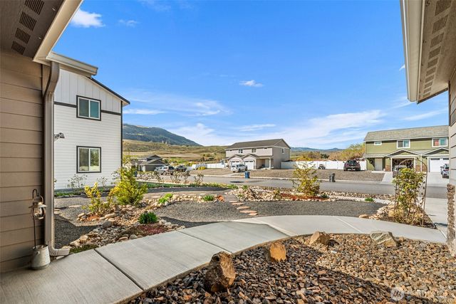 440 Margaux Loop, Malaga, WA 98828